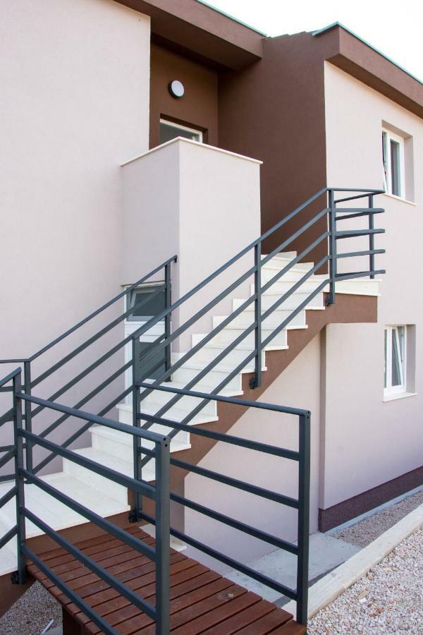 Apartments Melody Mandre Extérieur photo