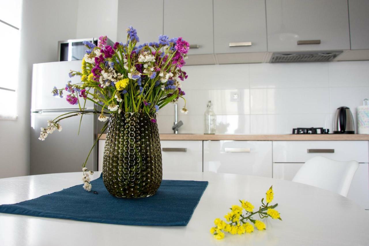 Apartments Melody Mandre Extérieur photo